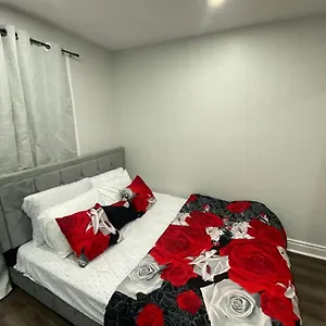 Homestay Treasure's, Mississauga